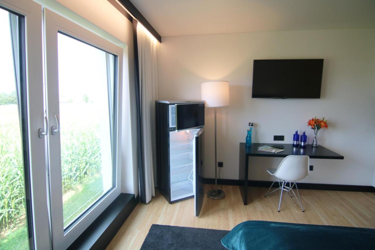 Me Hotel By Wmm Hotels Meitingen 外观 照片